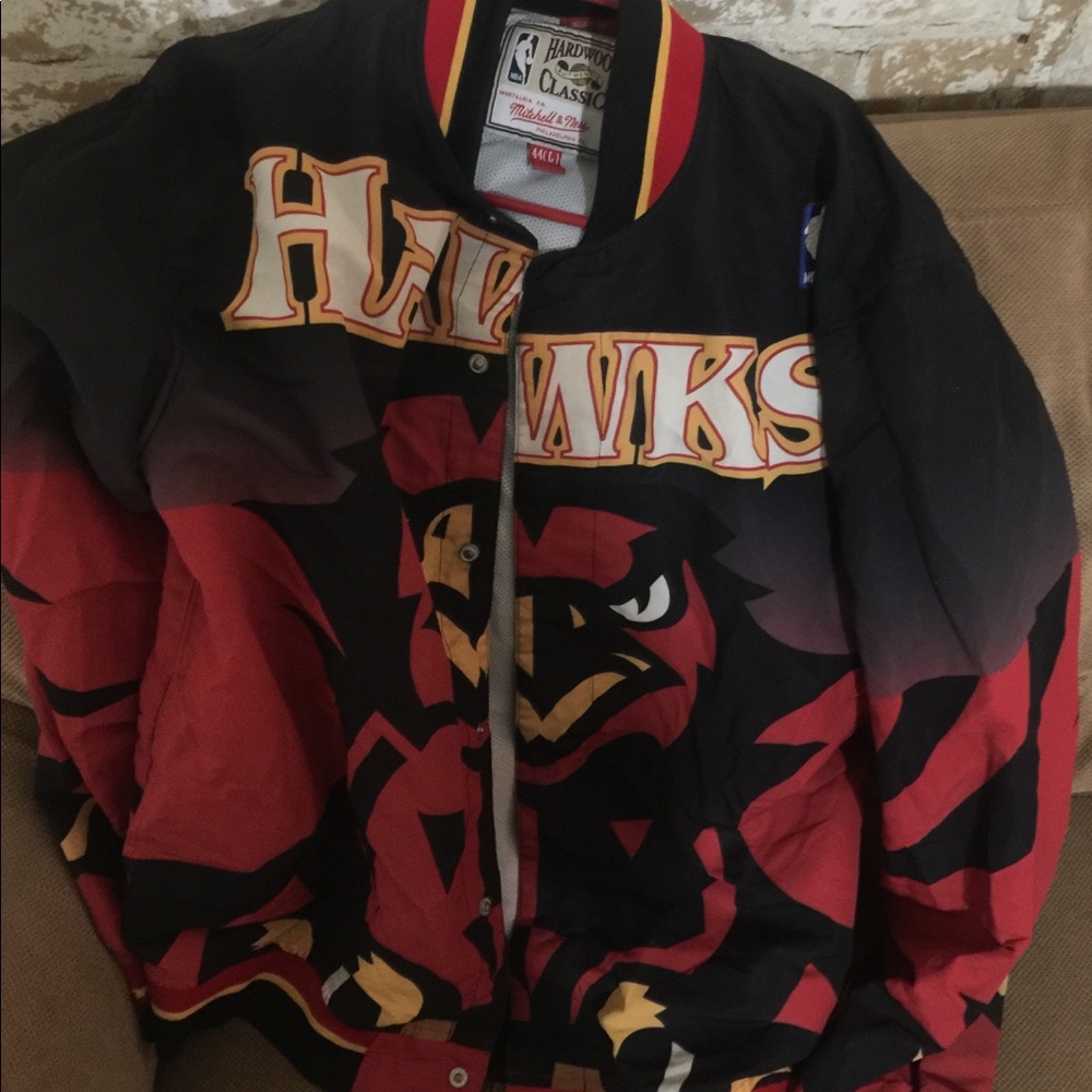 Vintage Atlanta Hawks Mitchell & Ness  jacket